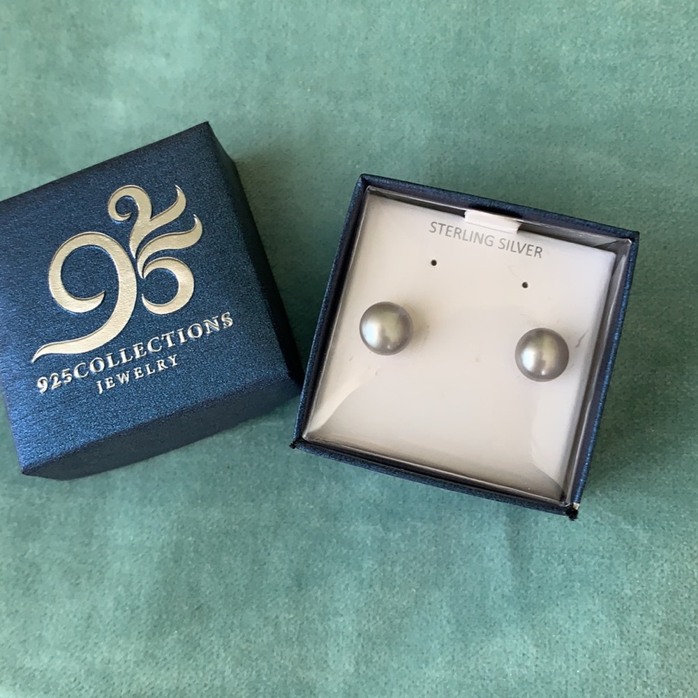 Sterling Silver Gray Pearl Earrings New Condition